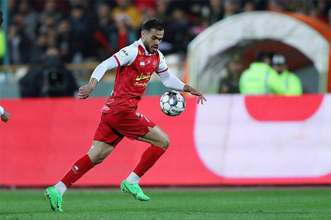 آغاز مذاکرات پرسپولیس برای بمب نقل و انتقالات - مگا ورزش آغاز مذاکرات پرسپولیس برای بمب نقل و انتقالات