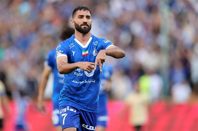 مهرداد محمدی تمرینات استقلال را ترک کرد! - مگا ورزش مهرداد محمدی تمرینات استقلال را ترک کرد!