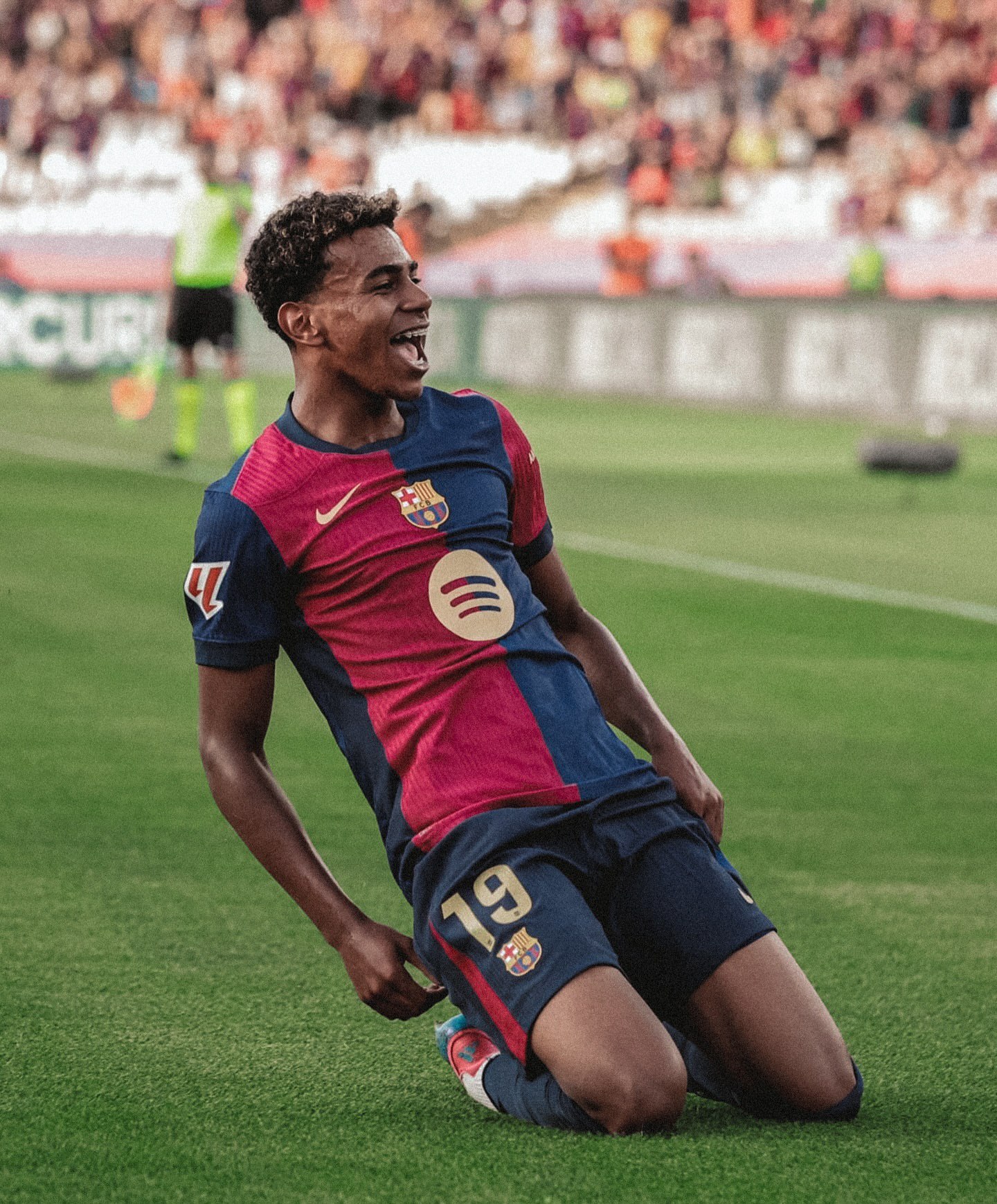 عکس جذاب لامین یامال