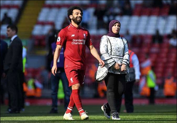 عکس محمد صلاح و همسرش