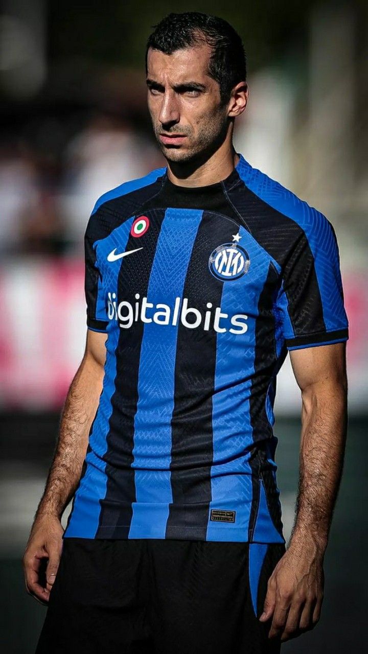 wallpaper for laptop Henrikh Mkhitaryan