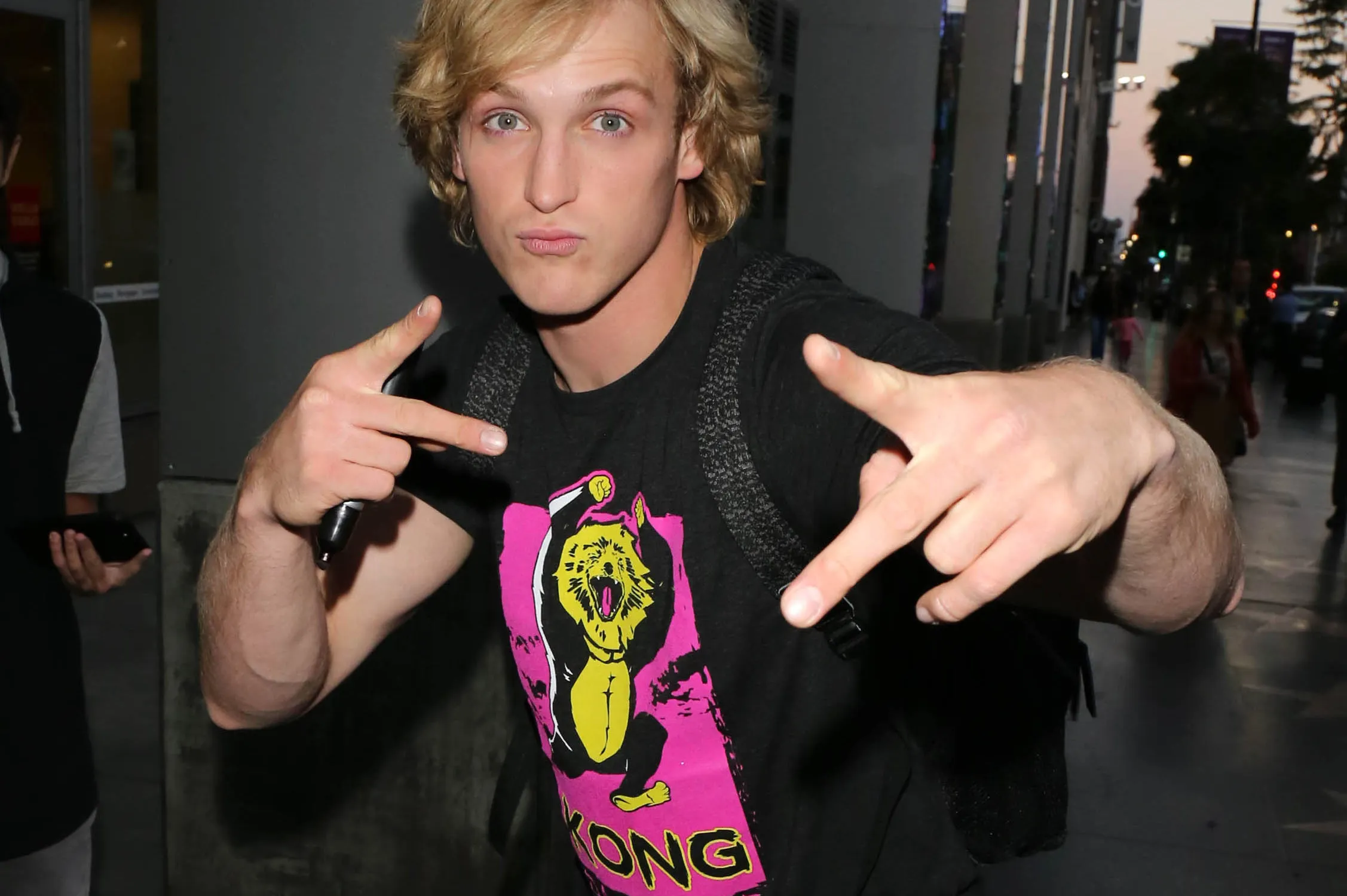 عکس لوگان پاول عکس لوگان پاول