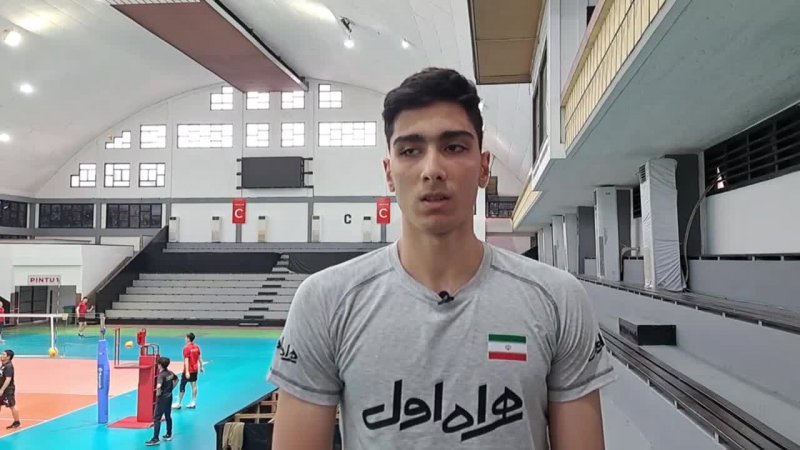 عکس پویا آریاخواه والیبالیست
