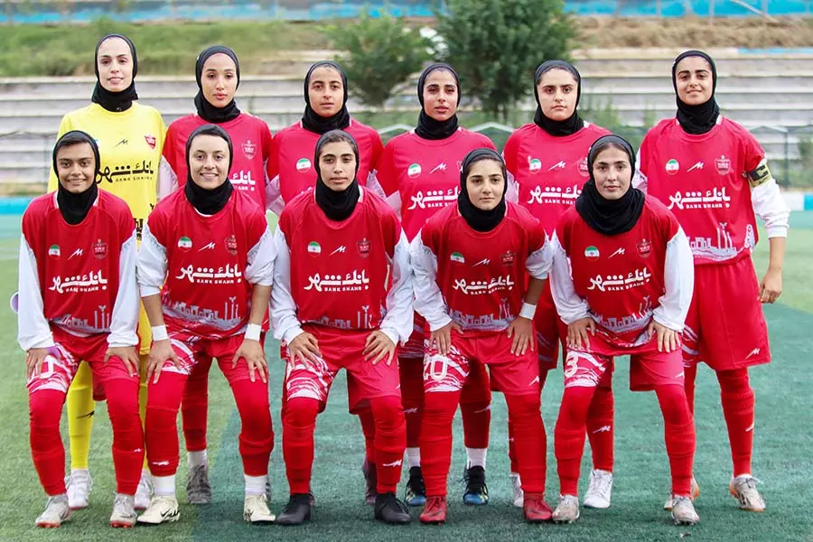 قهرمان هجدهمین دوره لیگ برتر فوتبال زنان