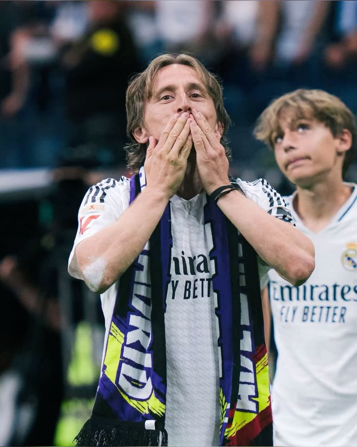 wallpaper for laptop luka modric