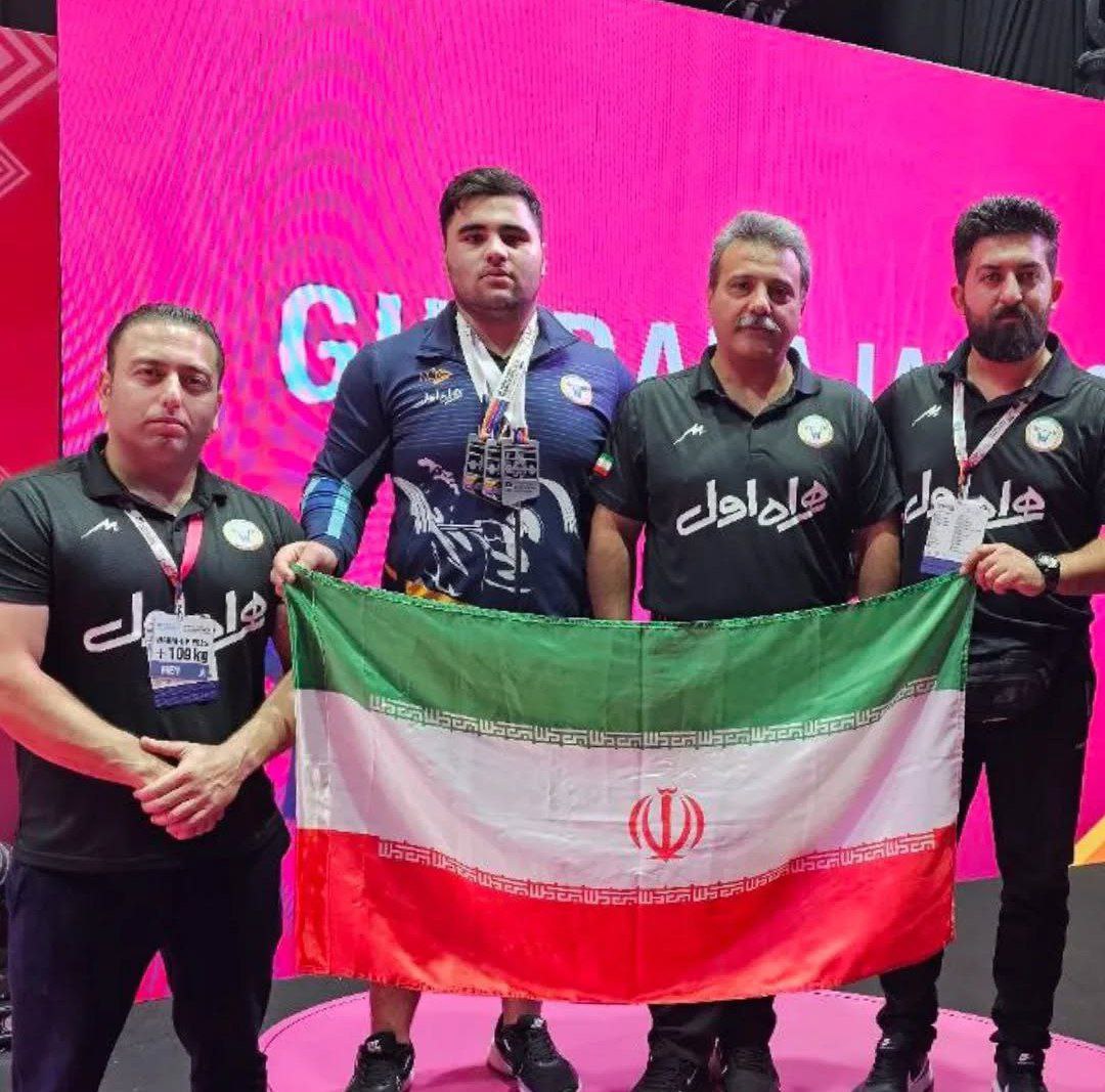 والپیپر طاها نعمتی