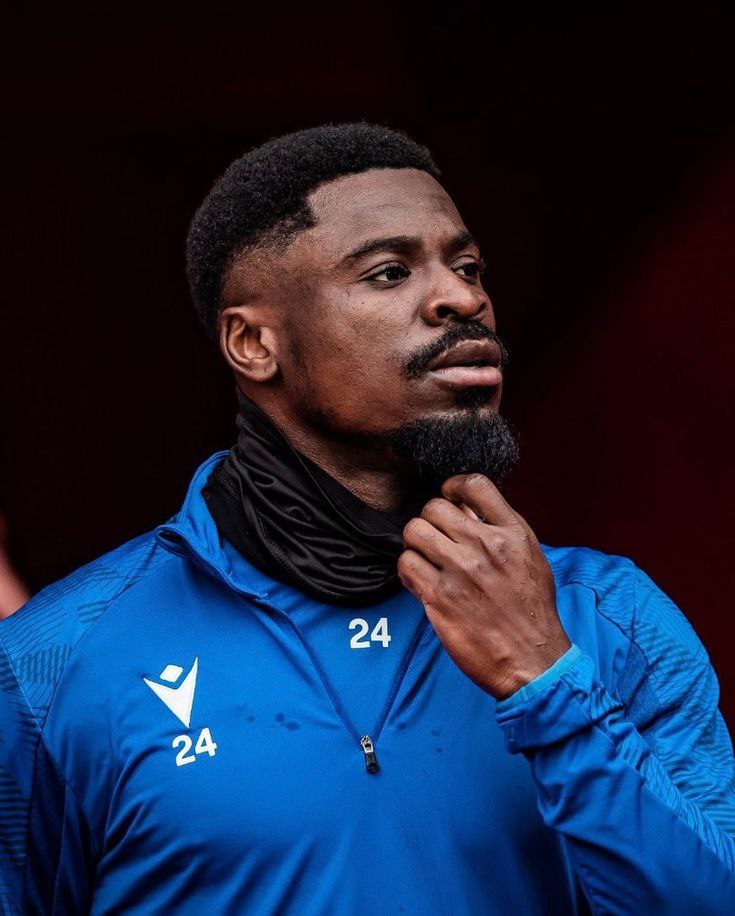 Serge Aurier wallpaper 4k