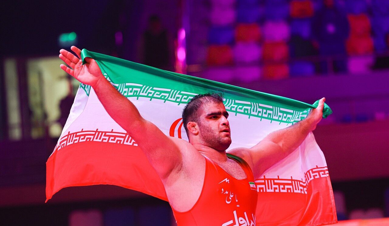 wallpaper Amin Mirzazadeh