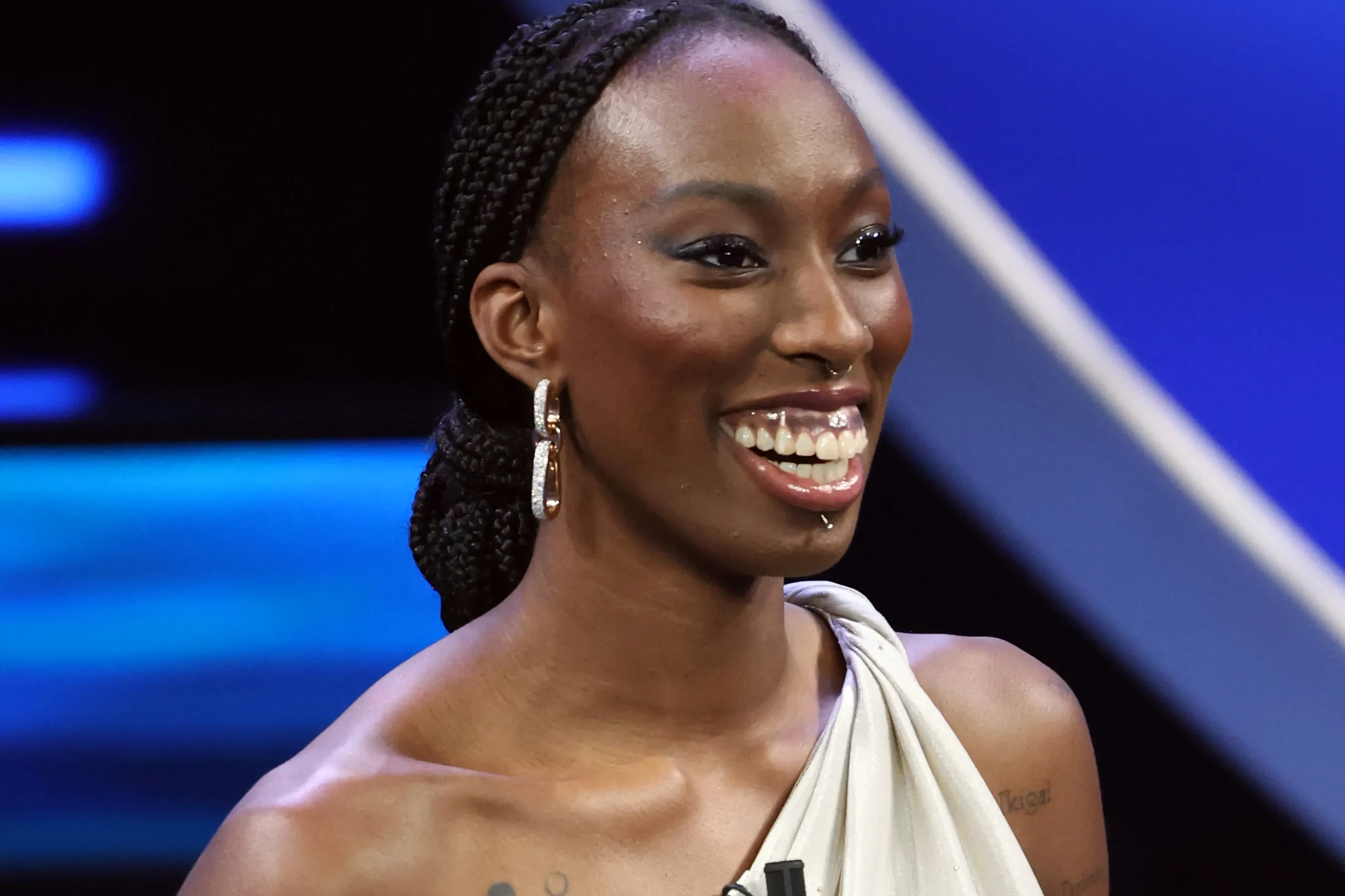 wallpaper Paola Egonu