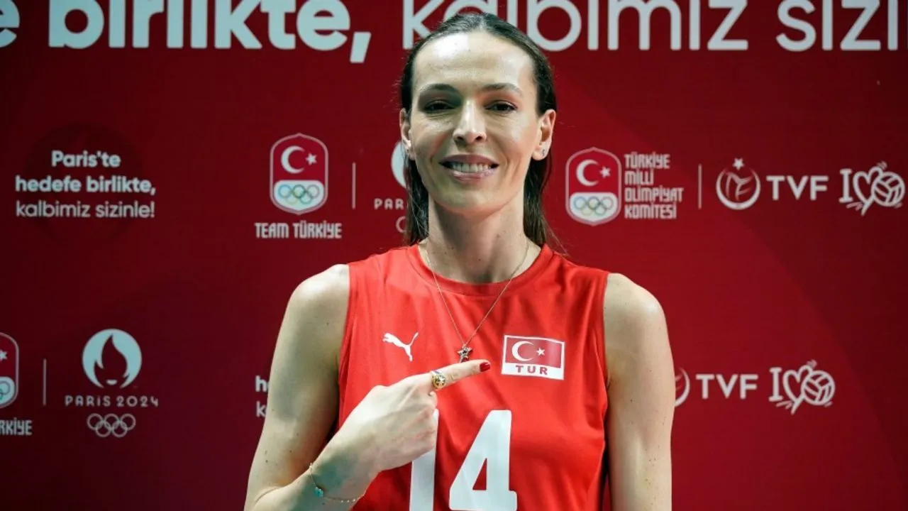 wallpaper hd Eda Erdem
