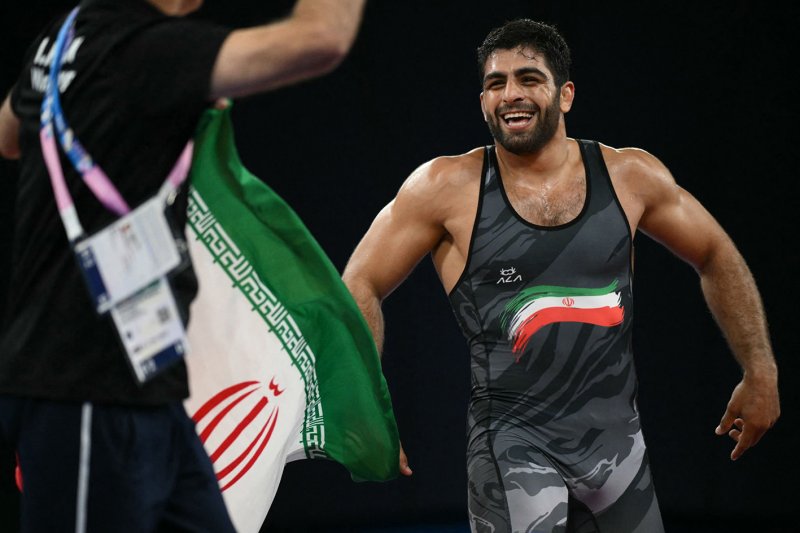 فینال کشتی فرنگی هادی ساروی صاحب مدال طلا شد