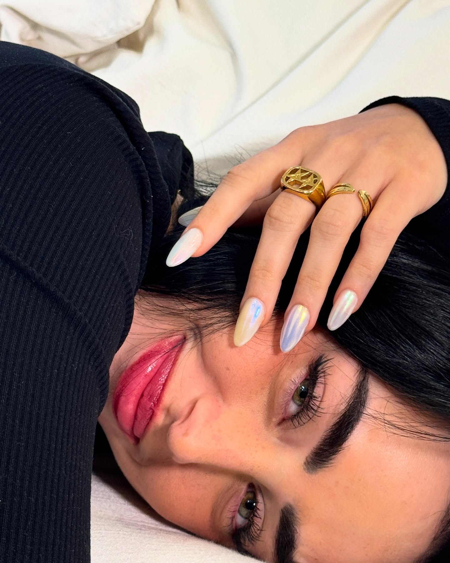 والپیپر نیکی نیکول 2025 