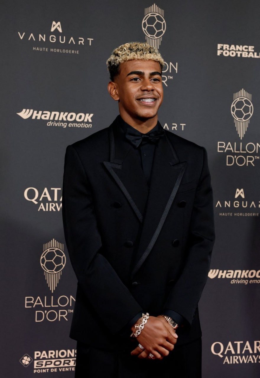 یامال روی فرش قرمز