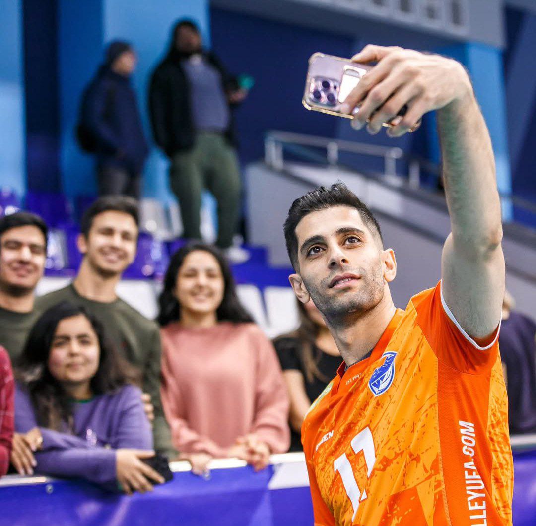 عکس پروفایل عبادی پور
