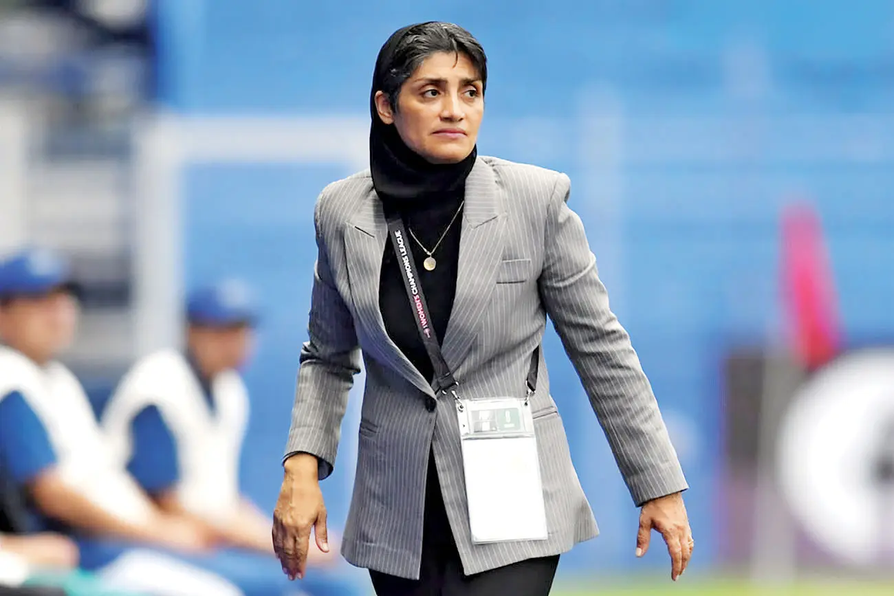 مرضیه جعفری بهترین سرمربی زن فوتبال آسیا