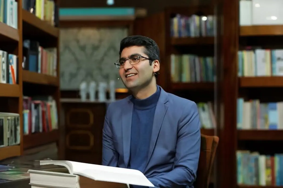 مجتبی شکوری بیوگرافی