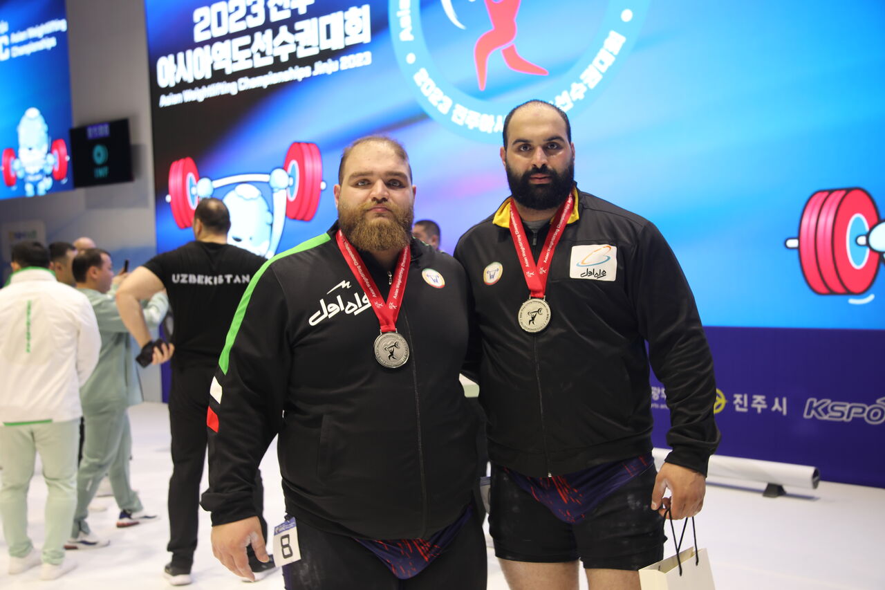 عکس آیت شریفی