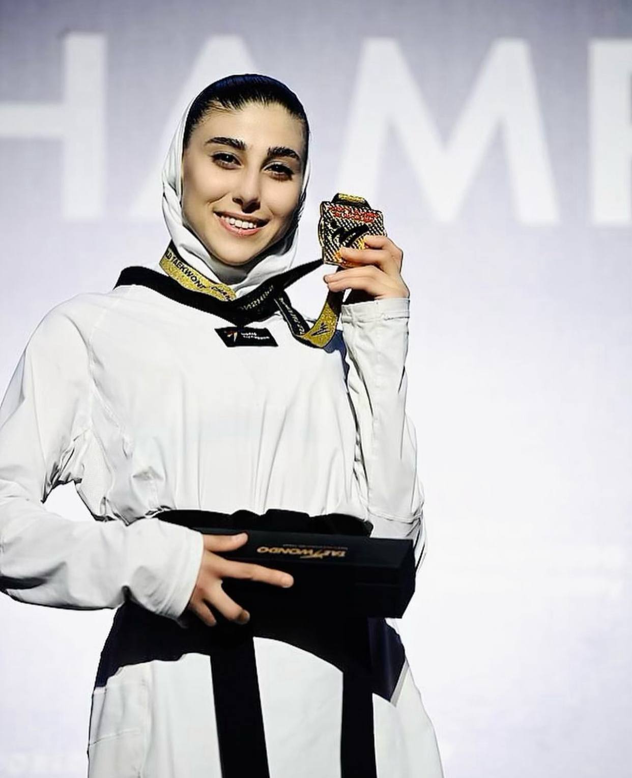 ناهید کیانی عکس جذاب 