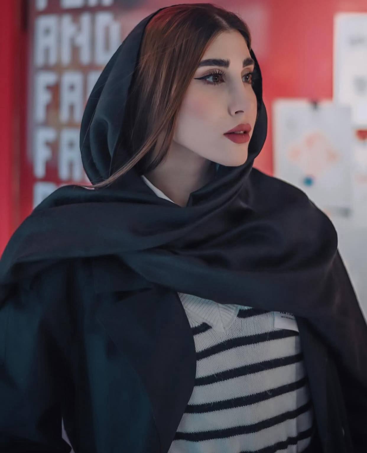 ناهید کیانی عکس