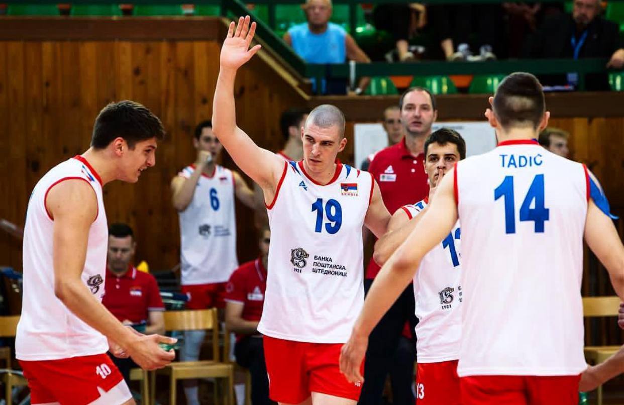 ووک ایوانکوویچ پیوستن به شهداب یزد