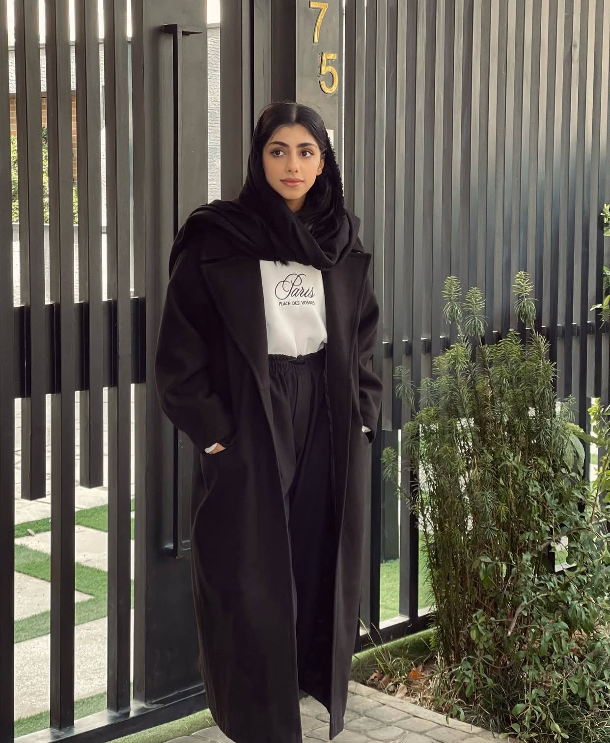 عکس مهلا مومن زاده