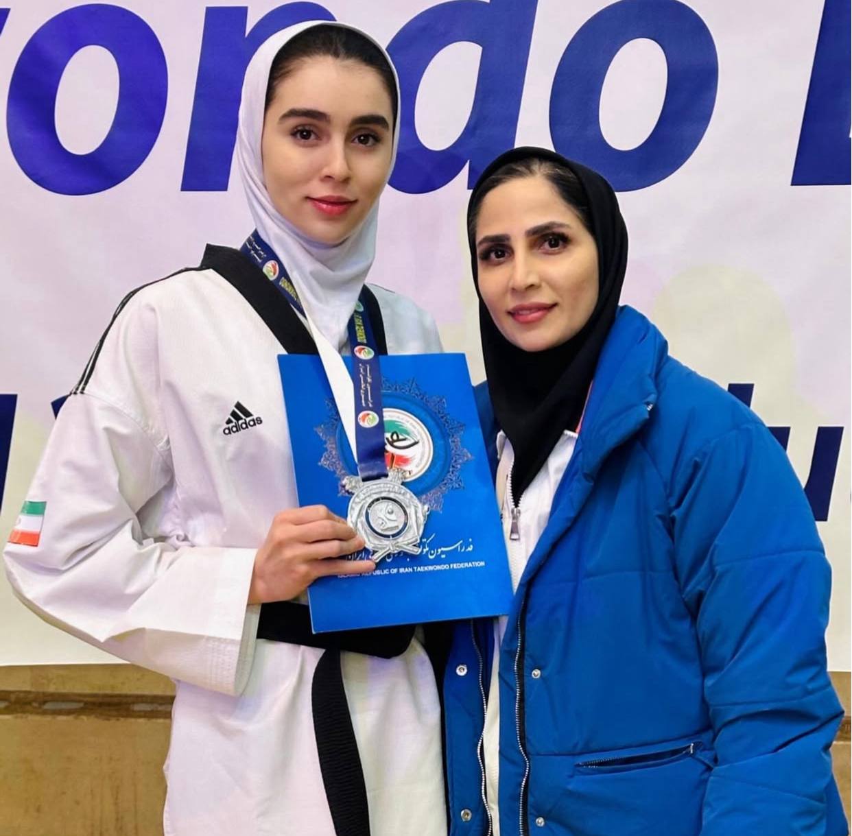 کوثر اساسه عکس ها