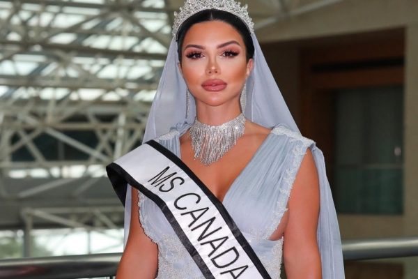 پیروزی هانا مهرگان در مسابقات فیتنس پیروزی هانا مهرگان در مسابقات فیتنس