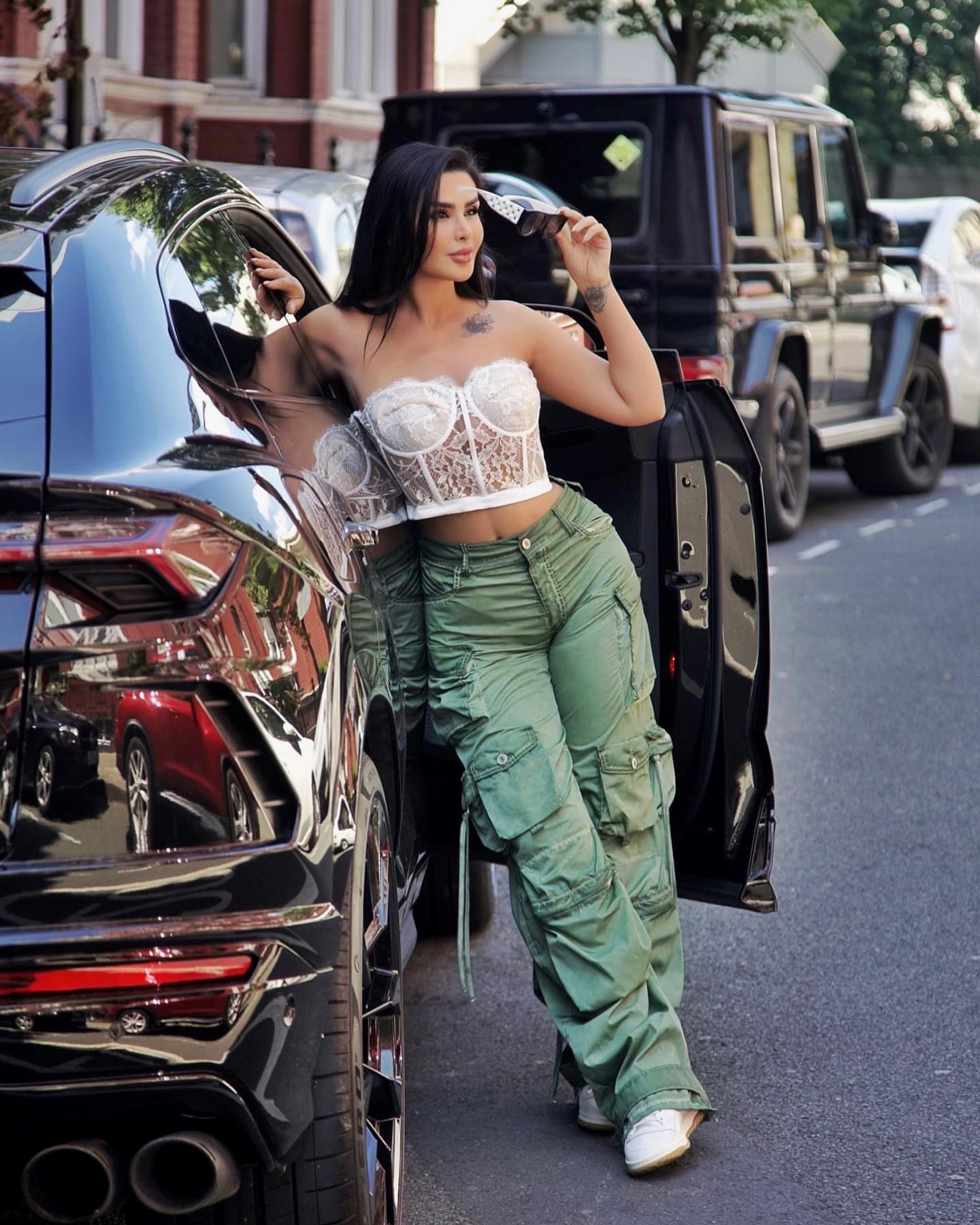 ساک زدن دنیا جهانبخت