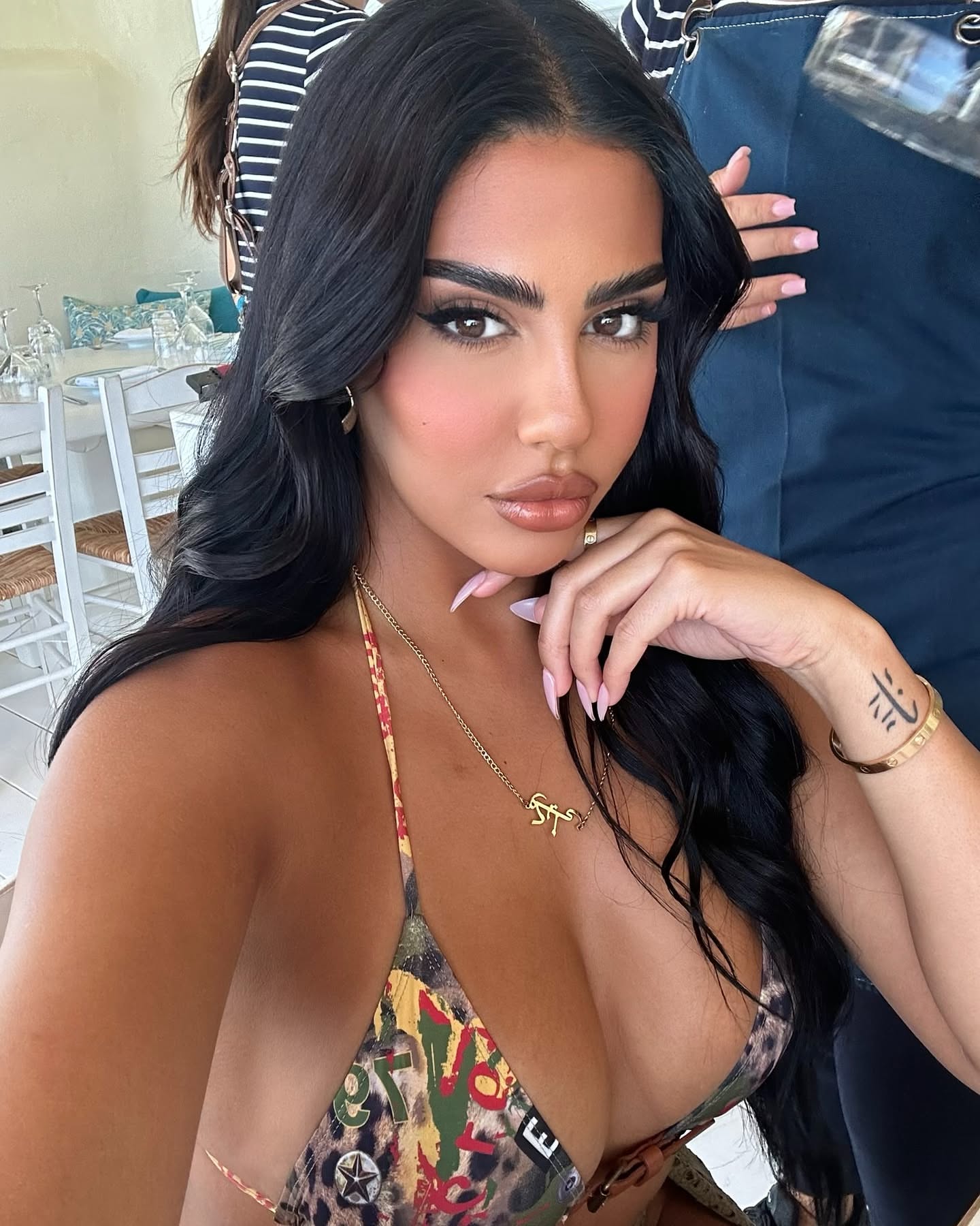 فیلم سکسی از مندی وکیلی - مگاورزش فیلم سکسی از مندی وکیلی