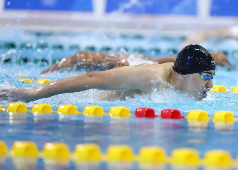 عکس شنا محمد مهدی غلامی عکس شنا محمد مهدی غلامی