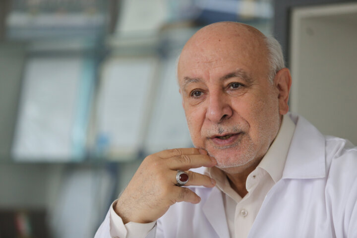 عکسهای دکتر محمد اسماعیل اکبری