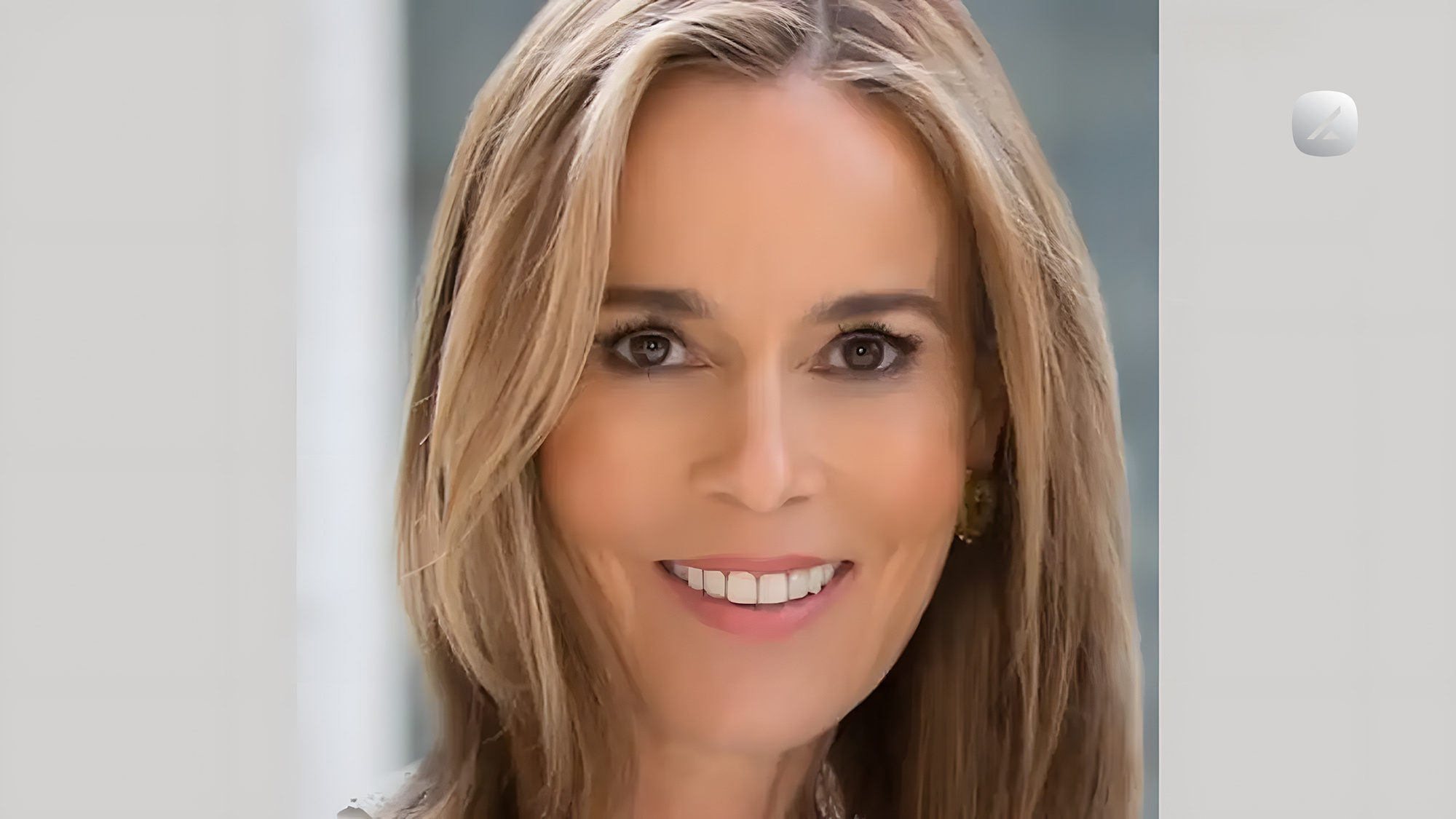 جولیا کوک جولیا کوک