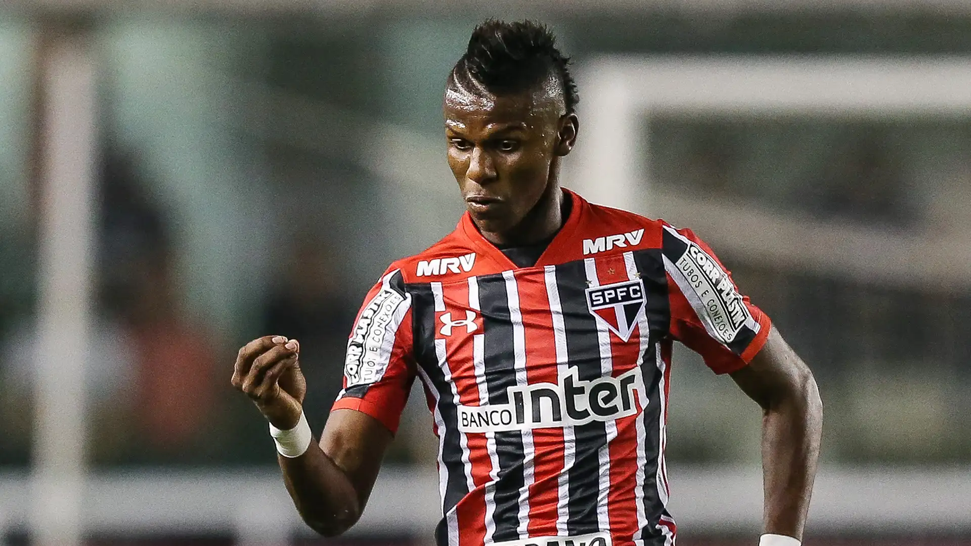 بیوگرافی روبرت آربولدا 