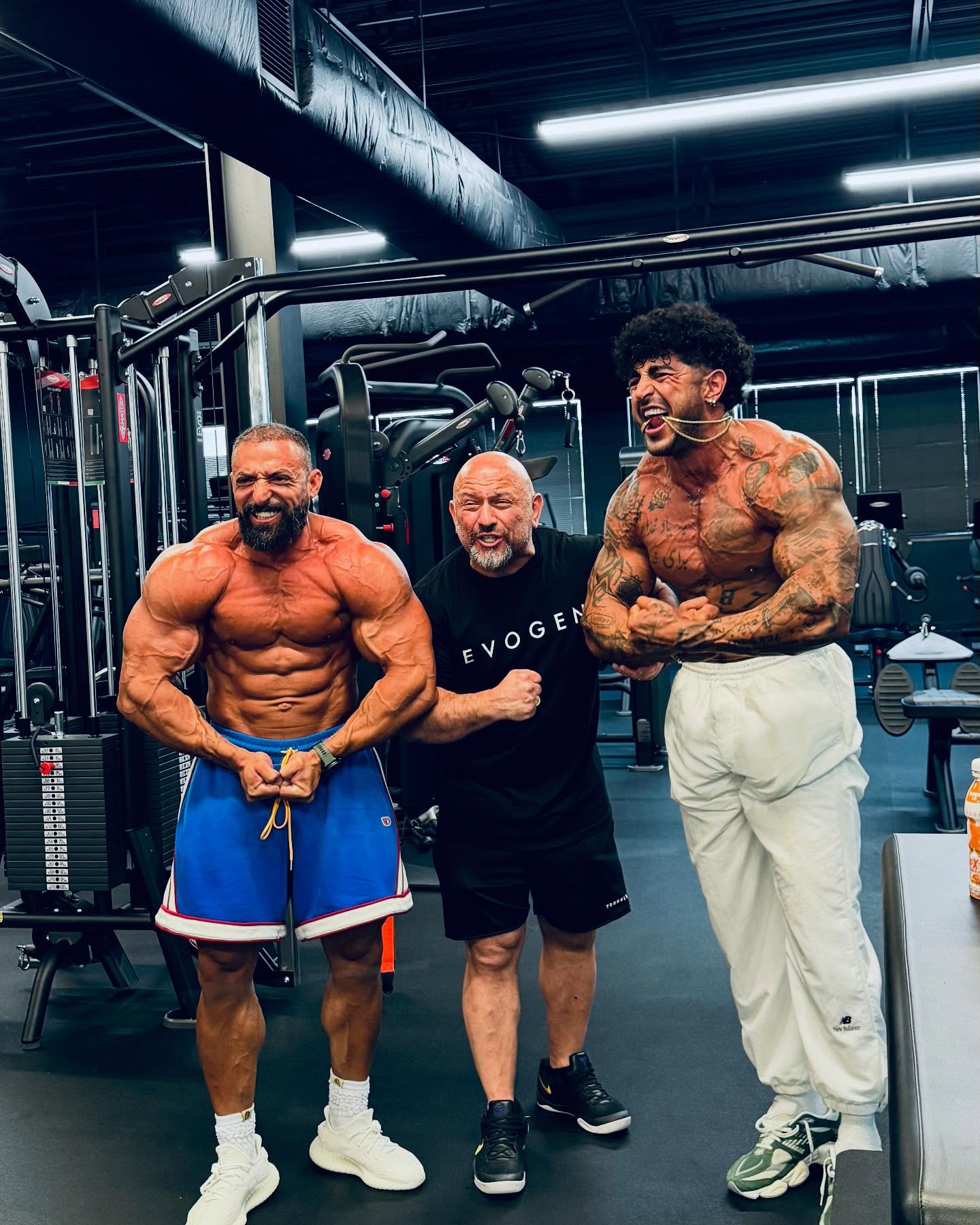 آیسان اسلامی بدن آیسان اسلامی بدن