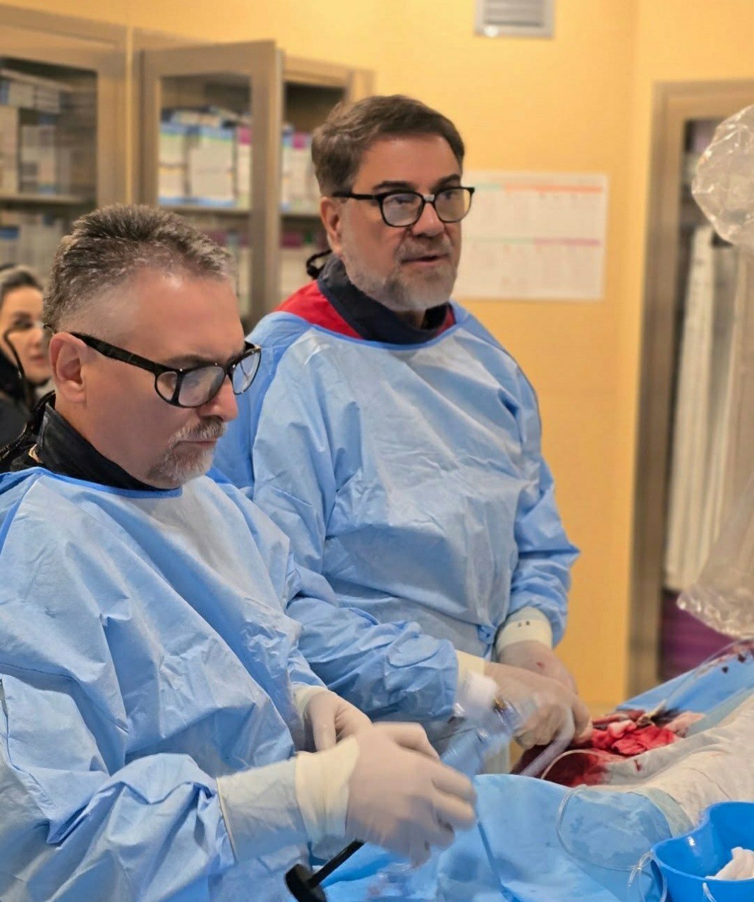 دکتر مسعود قاسمی جراح دکتر مسعود قاسمی جراح