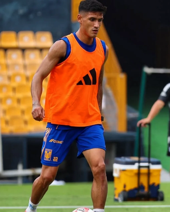 اوریل آنتونا عکس اوریل آنتونا عکس